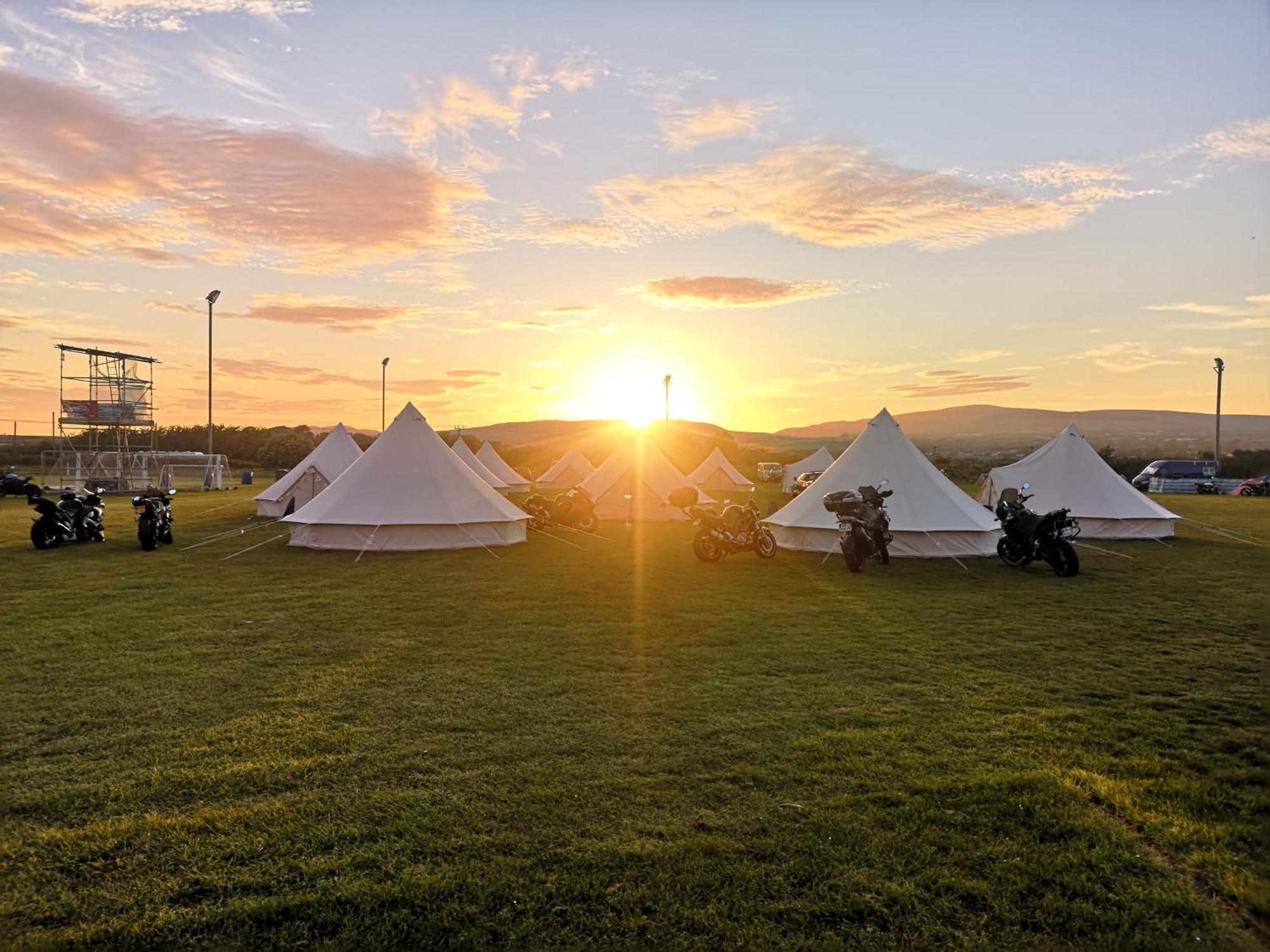 Nine Yards Bell Tents Castletown Exterior foto